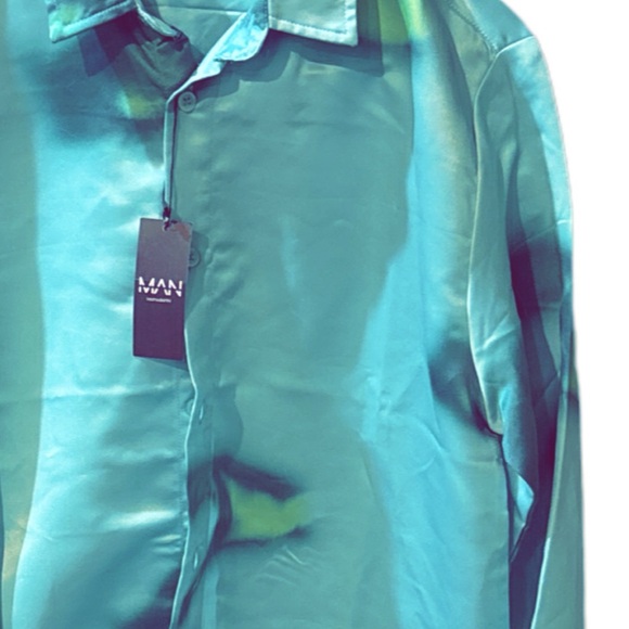 Boohoo Man Long Sleeve Satin Heart Hands Shirt - Picture 7 of 16